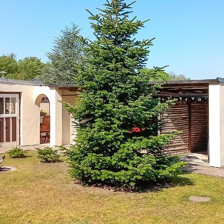 2 Bedroom Gorgeous Apartment In Luebtheen-Garlitz Exterior foto